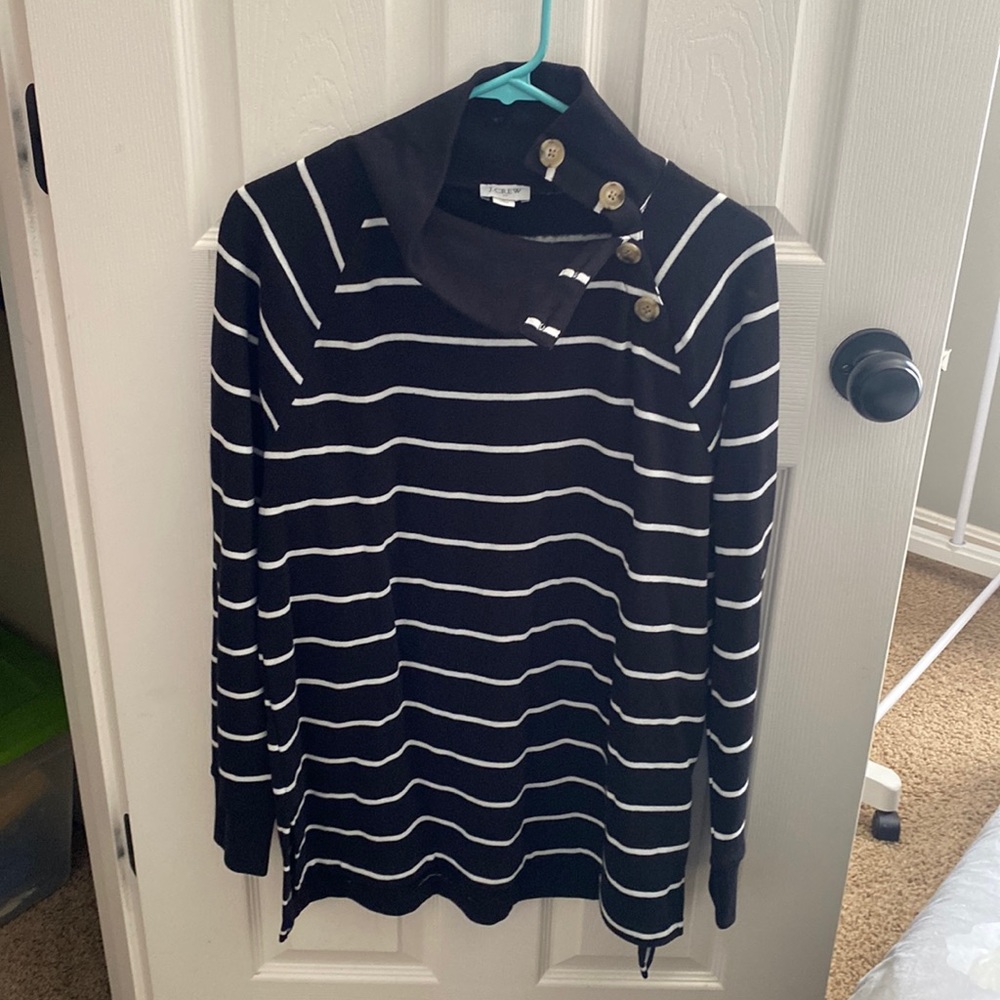 Woman’s tunic sweater